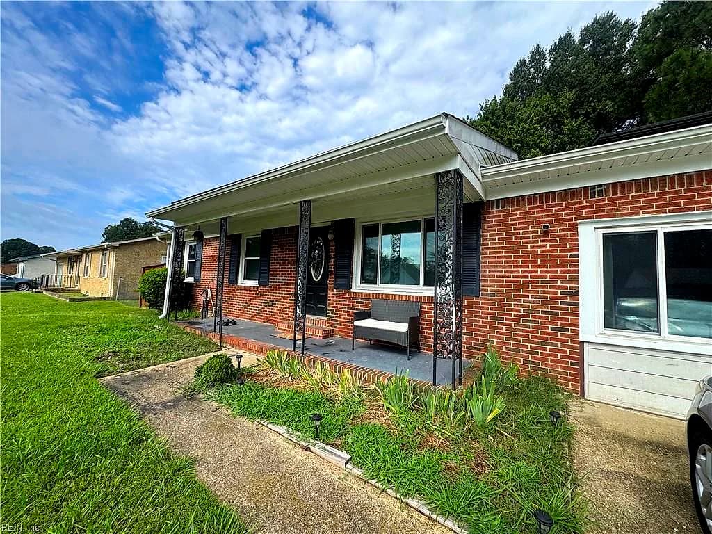 2041 Midway AVE, CHESAPEAKE VA 23324 - Photo 3