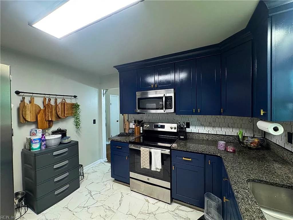 2041 Midway AVE, CHESAPEAKE VA 23324 thumb 8
