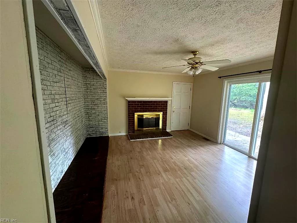 105 Marlin CIR, YORKTOWN VA 23692 thumb 8