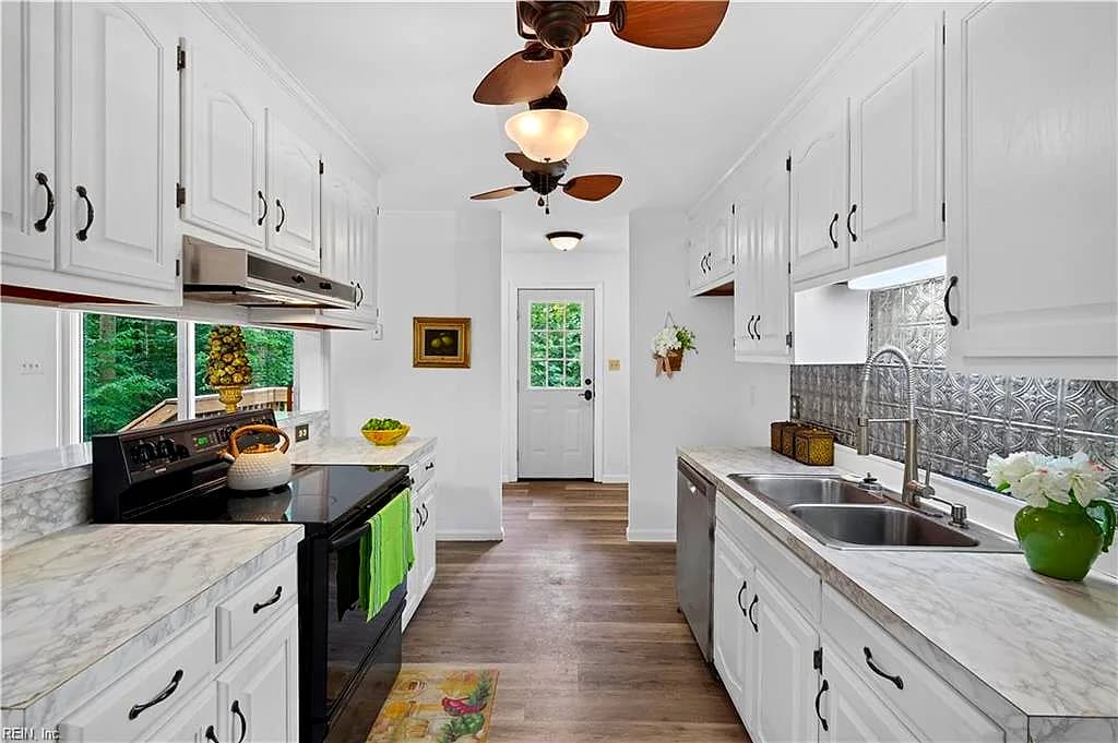16056 Carroll Bridge RD, SMITHFIELD VA 23430 thumb 10
