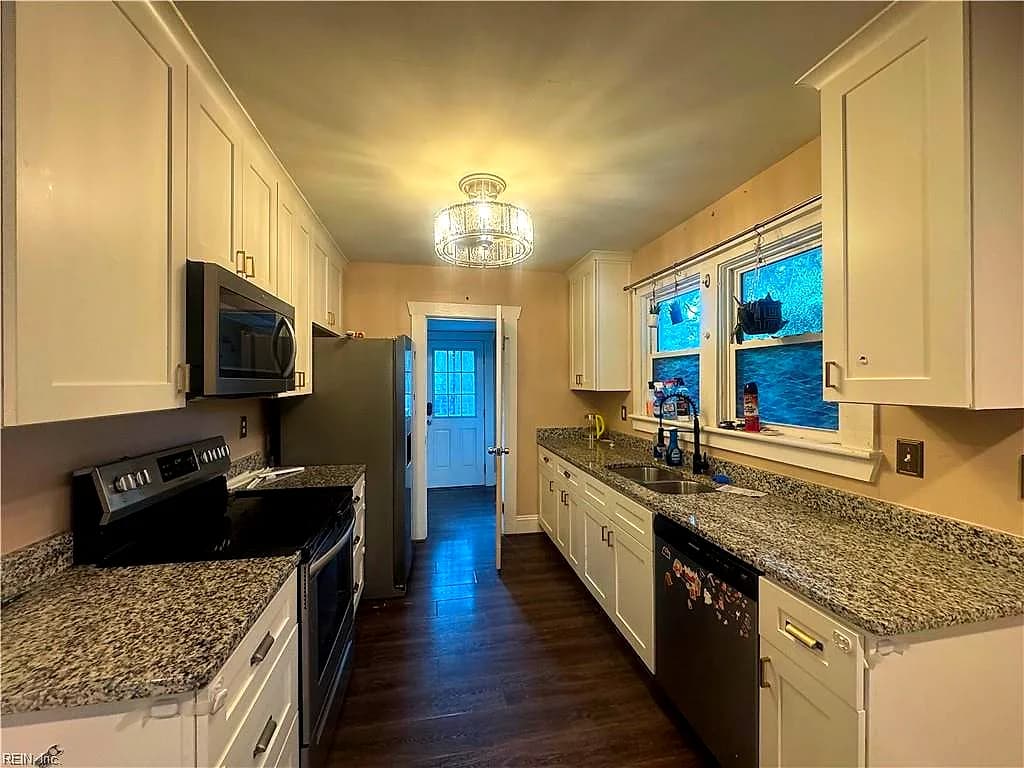 1525 Hawthorne DR, CHESAPEAKE VA 23325 thumb 7