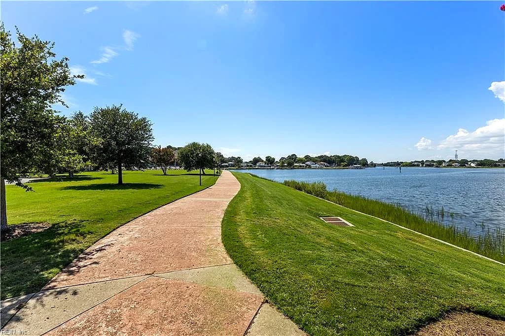 8312 N View BLVD, NORFOLK VA 23518 - Photo 3