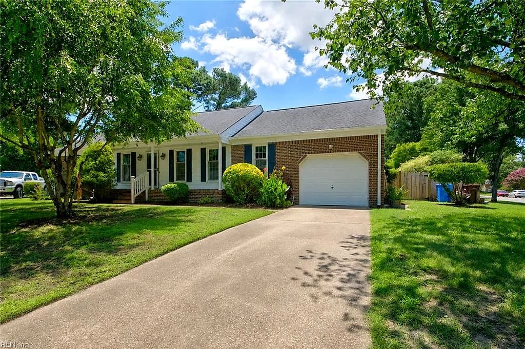 403 Caravelle CT N, CHESAPEAKE VA 23322 - Main photo