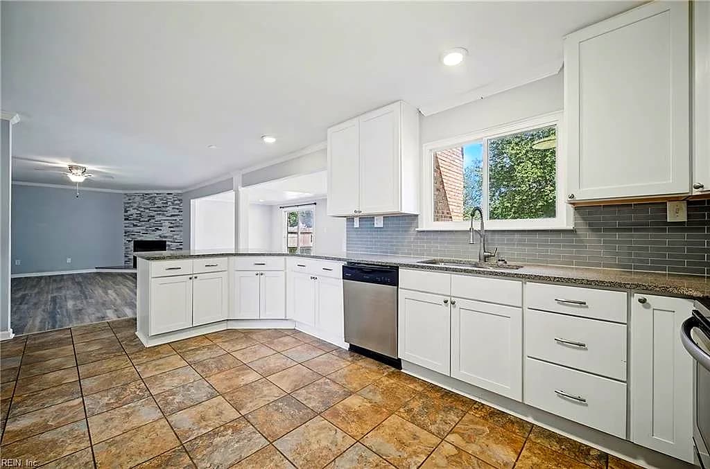 1424 Planting CT, VIRGINIA BEACH VA 23453 thumb 9
