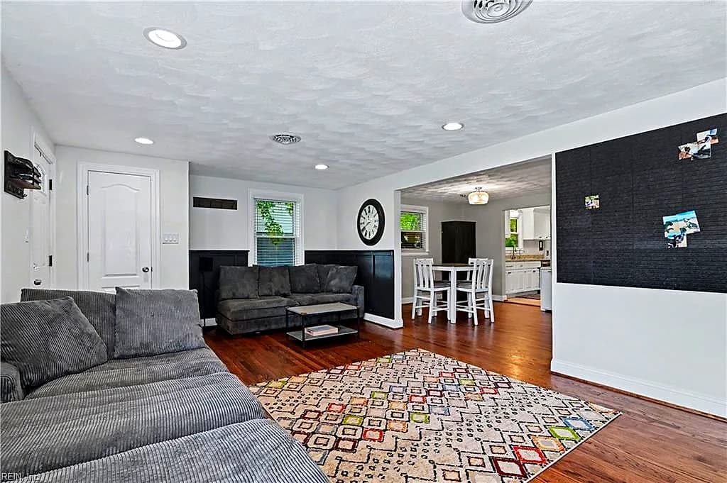 519 Phillips AVE, PORTSMOUTH VA 23707 thumb 9