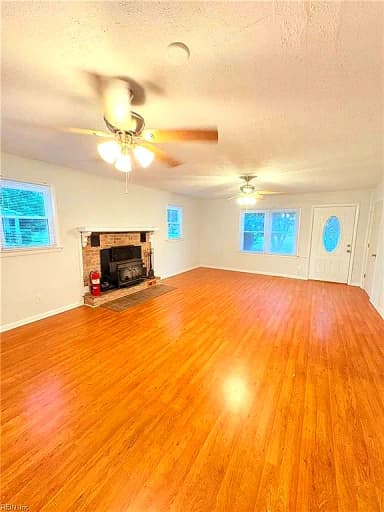 105 Second ST, YORKTOWN VA 23692 thumb 9