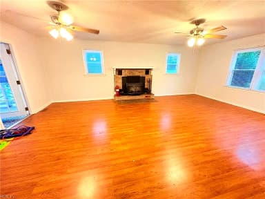 105 Second ST, YORKTOWN VA 23692 thumb 10