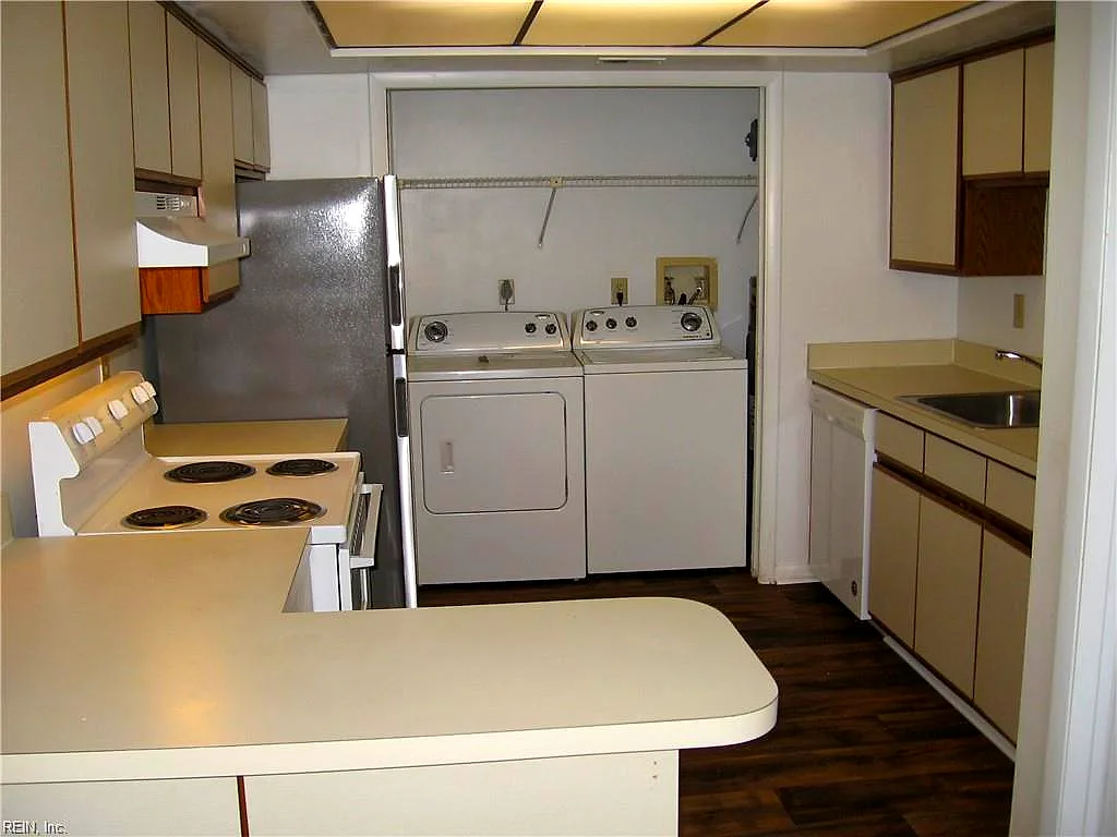 518 Pheasant RN, VIRGINIA BEACH VA 23452 - Photo 4