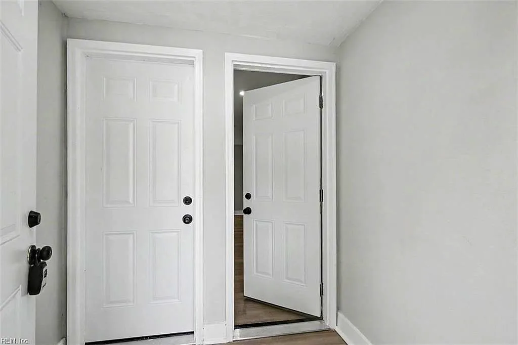 2520 Barre ST, NORFOLK VA 23504 - Photo 5