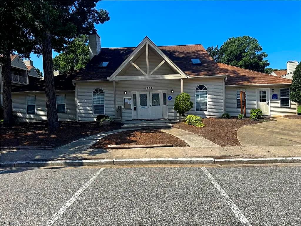 566 Candle LN #301, NEWPORT NEWS VA 23608 thumb 7