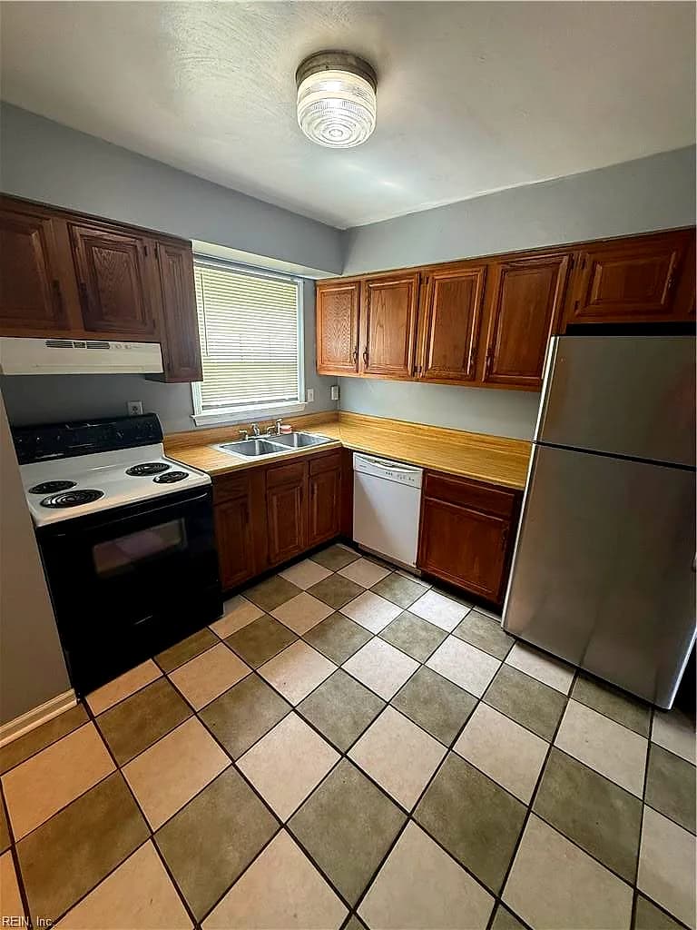 4303 Arundel LN, CHESAPEAKE VA 23321 - Photo 5