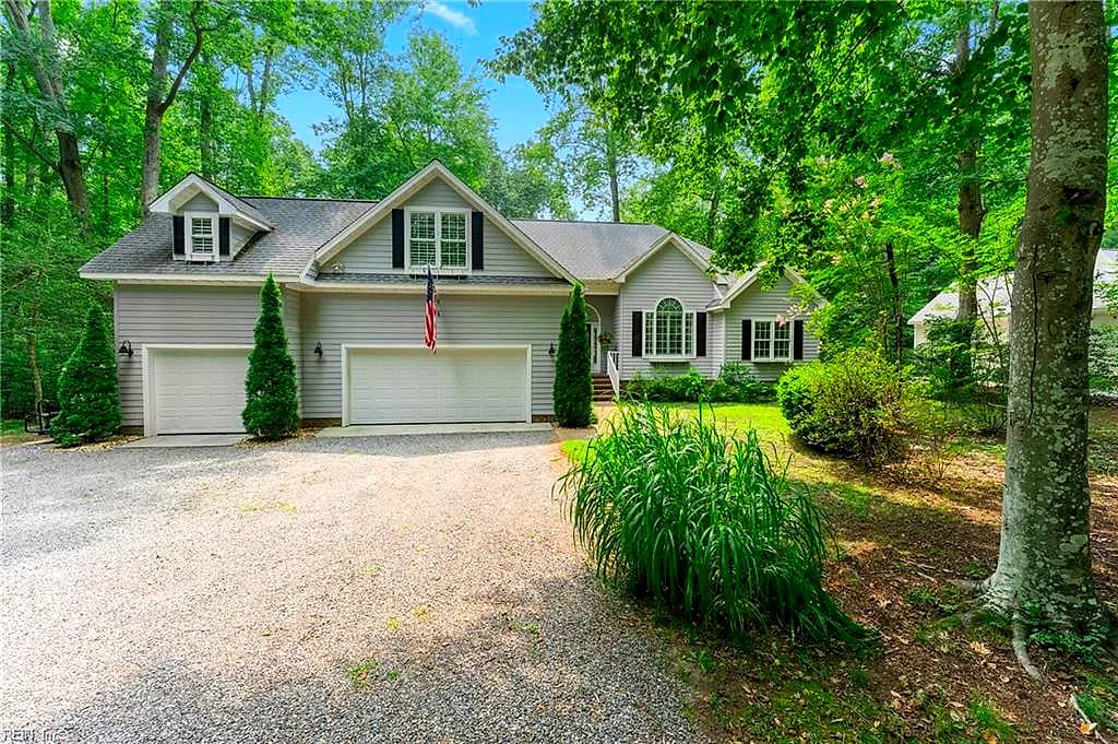 974 Wilton Coves DR, HARTFIELD VA 23071 - Photo 3
