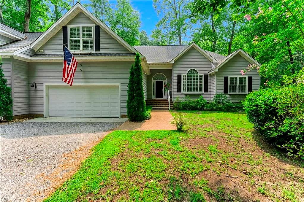 974 Wilton Coves DR, HARTFIELD VA 23071 - Photo 4