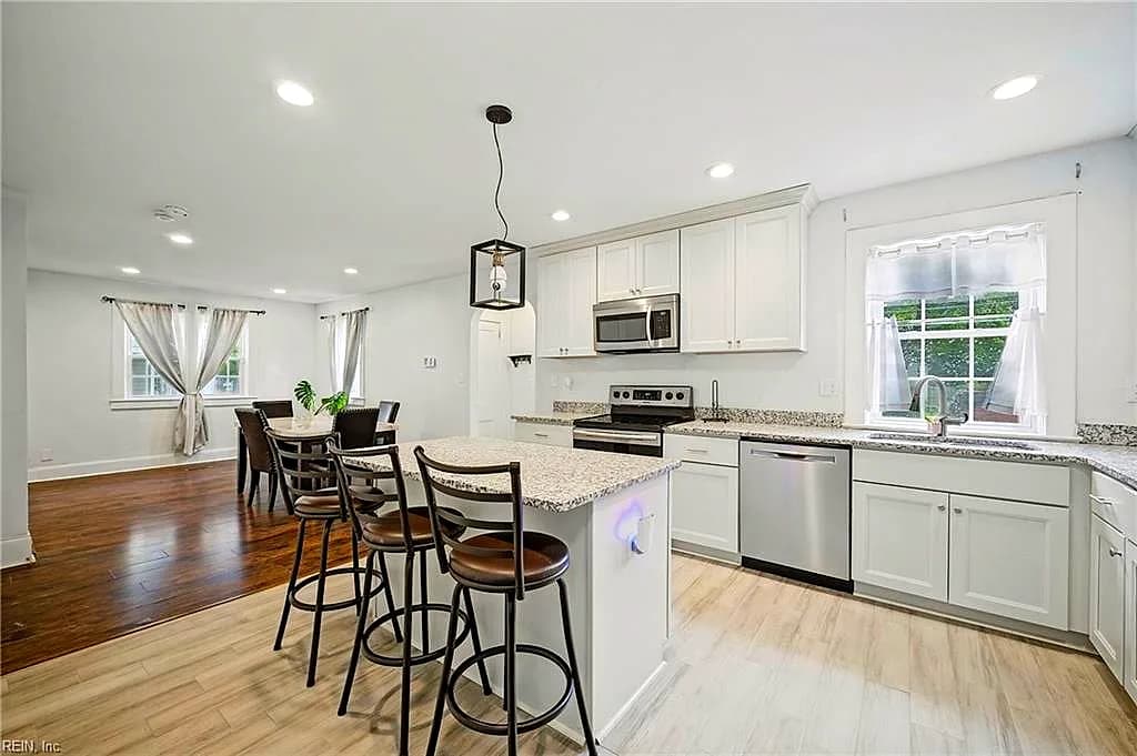 1129 Hazel AVE, CHESAPEAKE VA 23325 - Photo 4