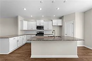 186 Freeman DR, HAMPTON VA 23666 thumb 6