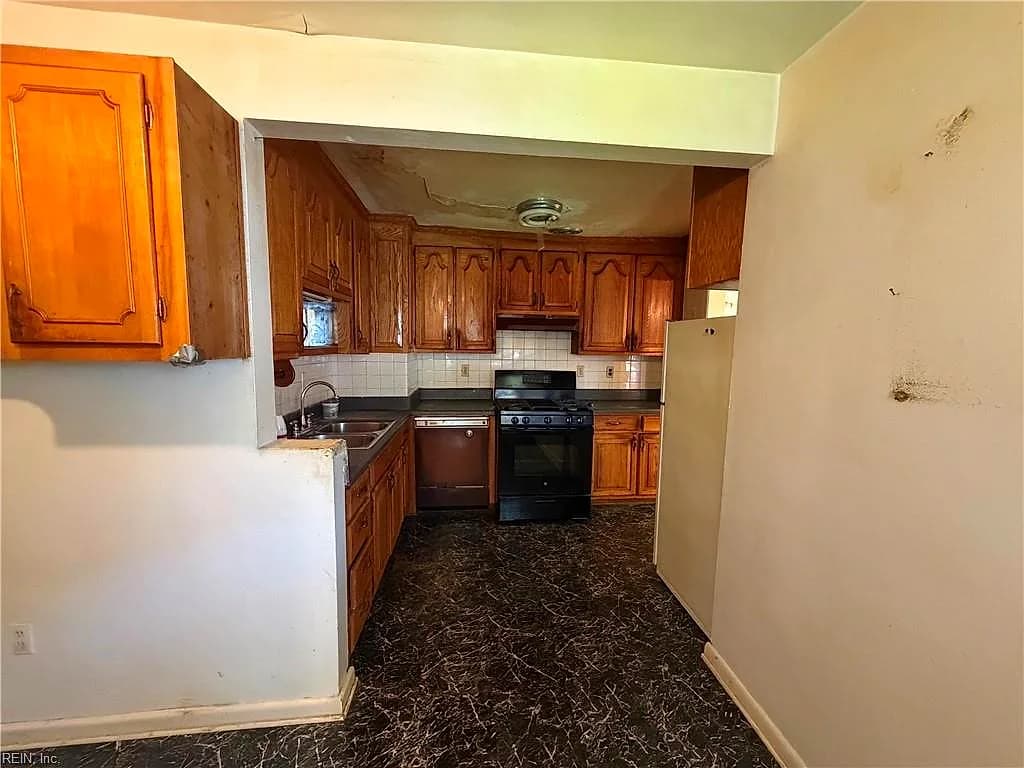 851 Widgeon RD, NORFOLK VA 23513 - Photo 5