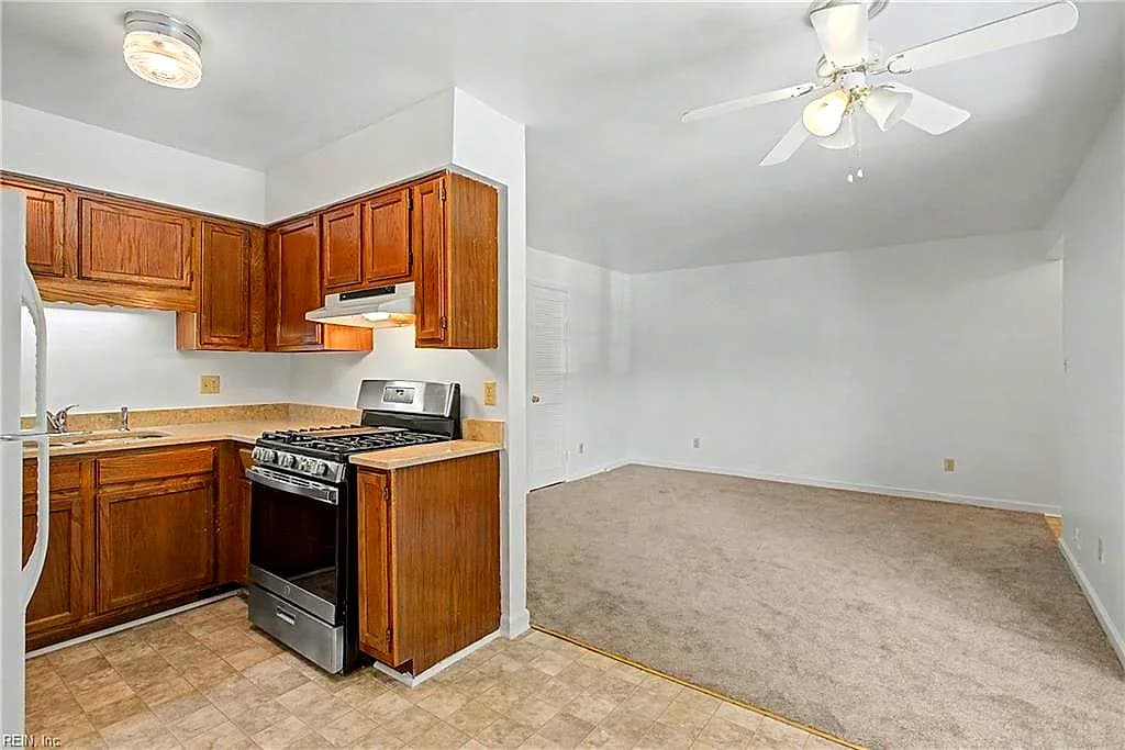 15324 Warwick BLVD #C, NEWPORT NEWS VA 23608 thumb 6