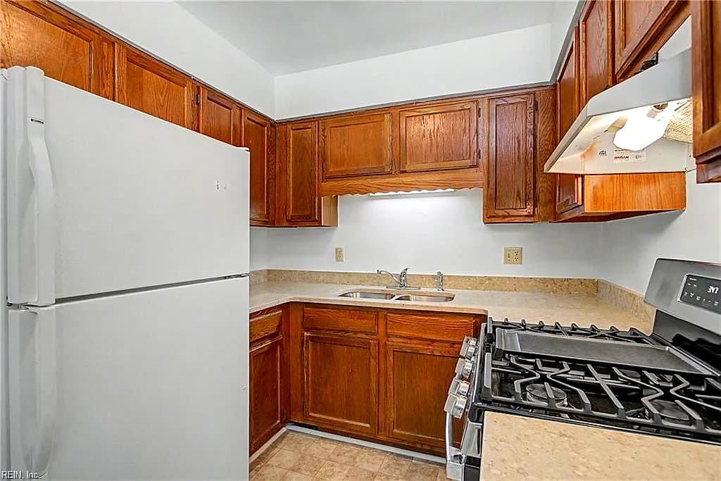 15324 Warwick BLVD #C, NEWPORT NEWS VA 23608 thumb 7