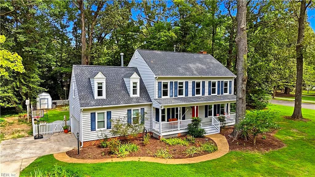 100 Spinnaker Run LN, SMITHFIELD VA 23430 - Photo 2