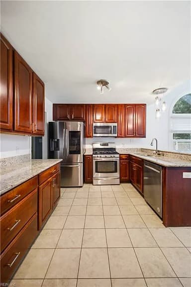 100 Spinnaker Run LN, SMITHFIELD VA 23430 thumb 7