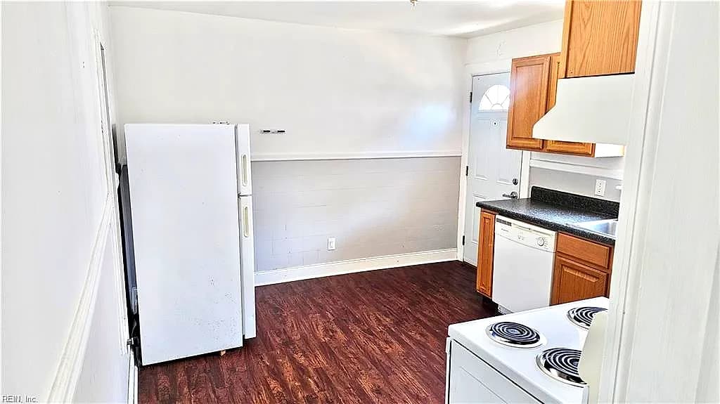 1874 Kingston AVE, NORFOLK VA 23503 - Photo 3