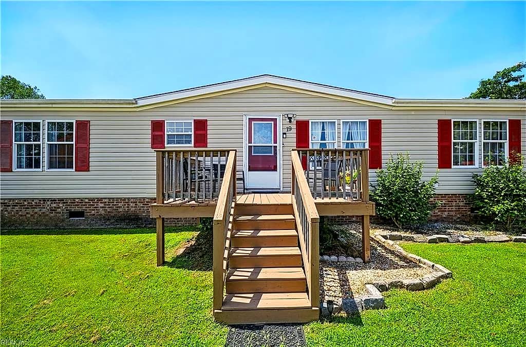 19 Whitehurst RD, GATES NC 27937 - Main photo