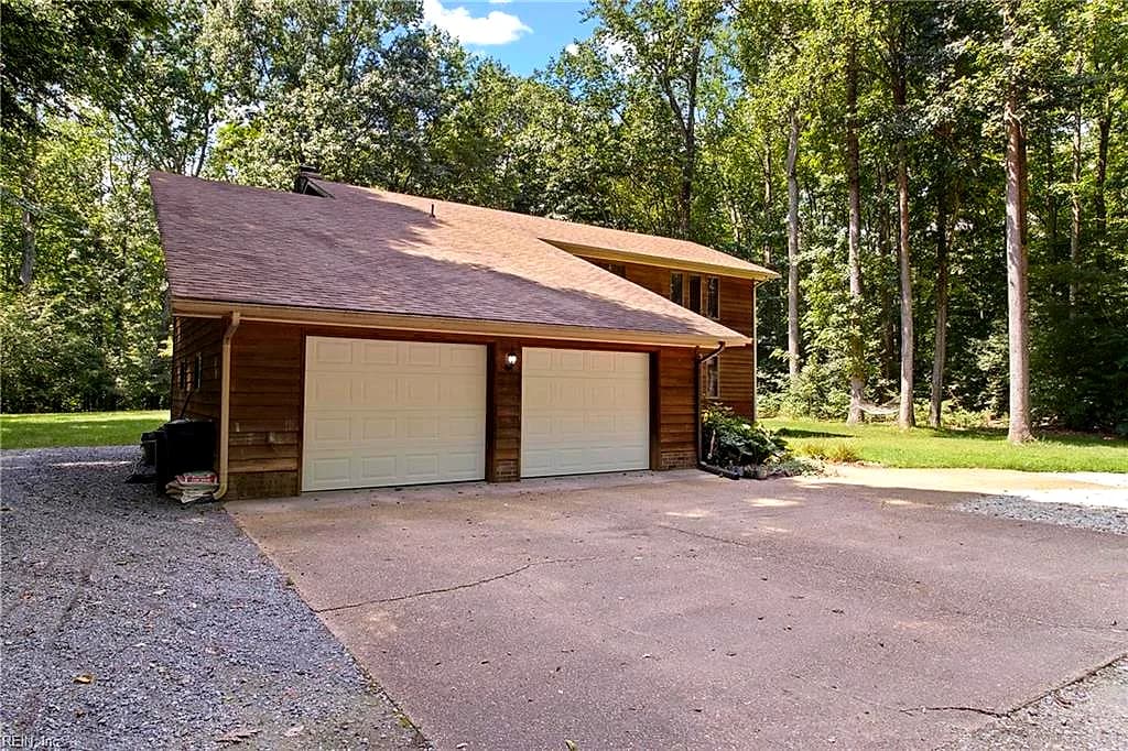 5952 Ladysmeade LN, GLOUCESTER VA 23061 - Photo 4