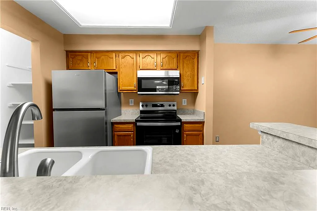 315 Gainsborough SQ, CHESAPEAKE VA 23320 thumb 11