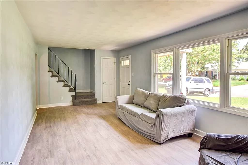 645 Declaration RD, VIRGINIA BEACH VA 23462 - Photo 3