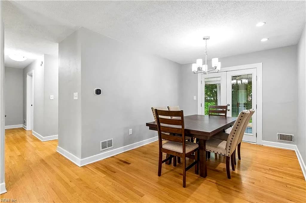 209 E mcginnis CIR, NORFOLK VA 23502 thumb 12