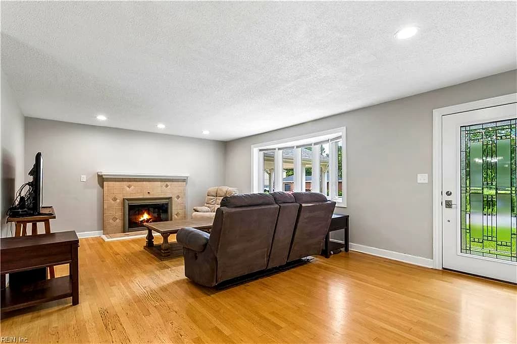209 E mcginnis CIR, NORFOLK VA 23502 thumb 8