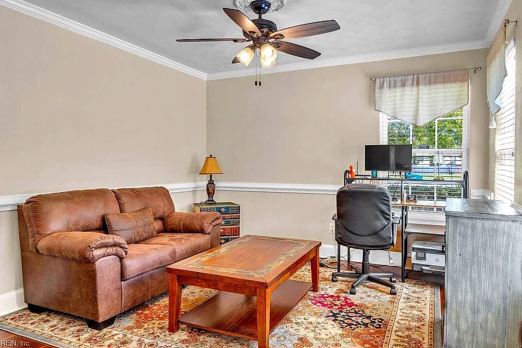 808 Monroe CT, CHESAPEAKE VA 23320 - Photo 4
