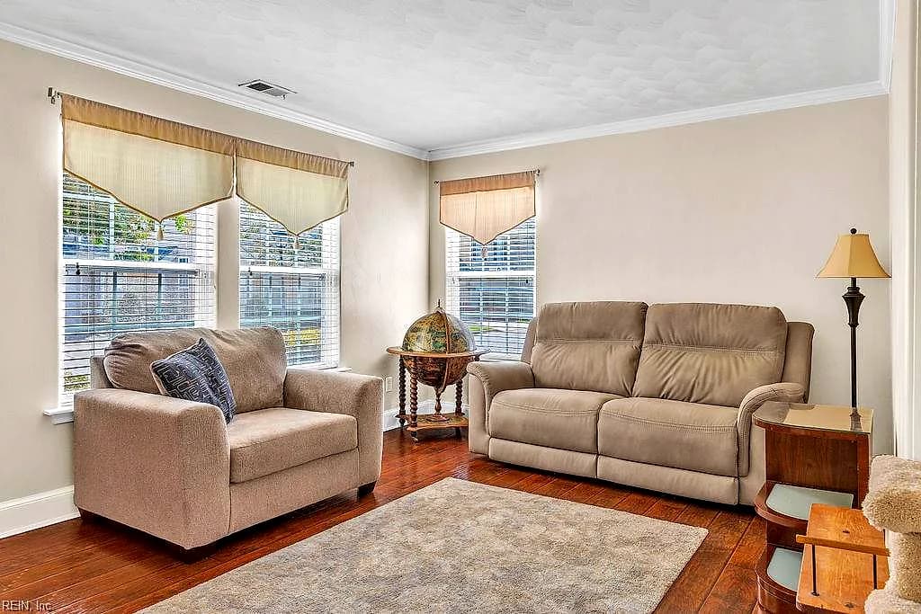 808 Monroe CT, CHESAPEAKE VA 23320 thumb 6
