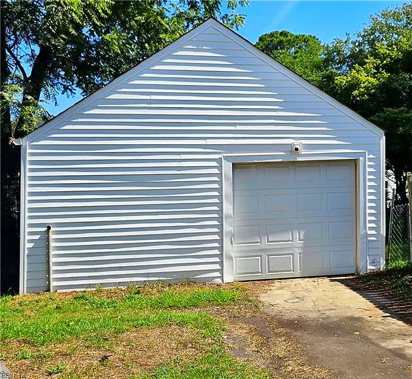 8 Fairview CIR S, PORTSMOUTH VA 23702 thumb 12