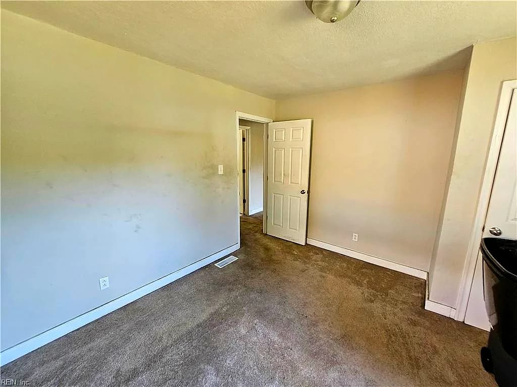 8 Fairview CIR S, PORTSMOUTH VA 23702 thumb 9