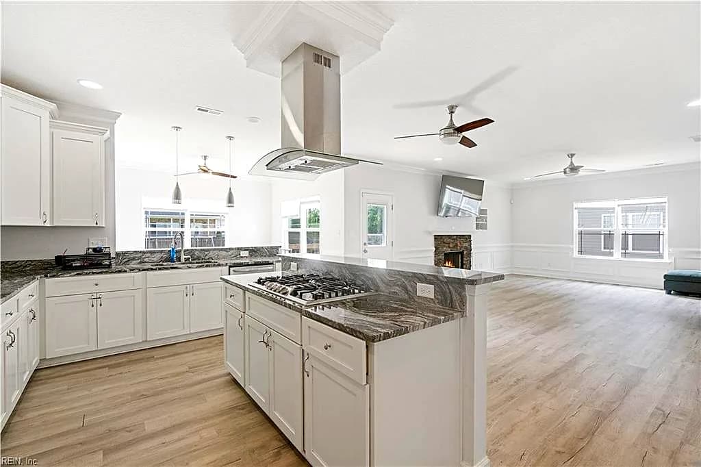 964 N King ST, HAMPTON VA 23669 thumb 12