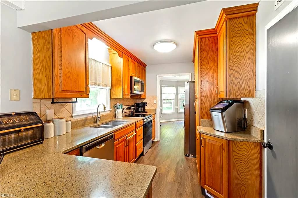 9614 Spring Branch DR, NORTH VA 23128 thumb 11