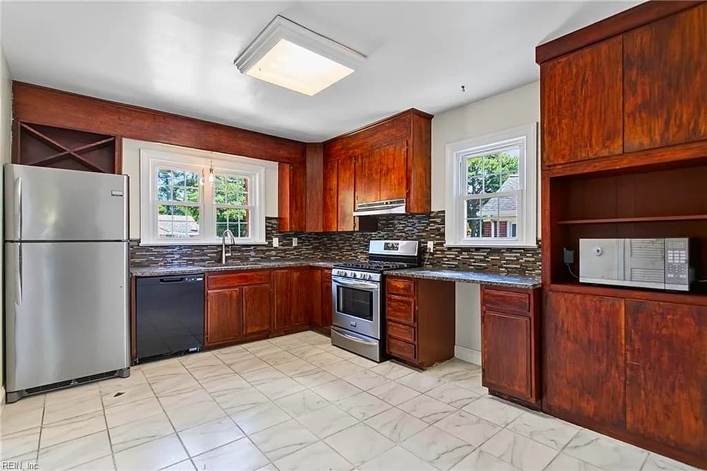 2213 Wildwood RD, CHESAPEAKE VA 23323 thumb 12