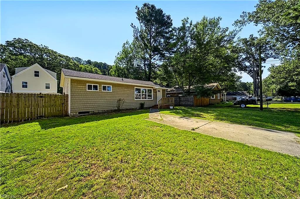 152 S Fir AVE, VIRGINIA BEACH VA 23452 - Photo 3