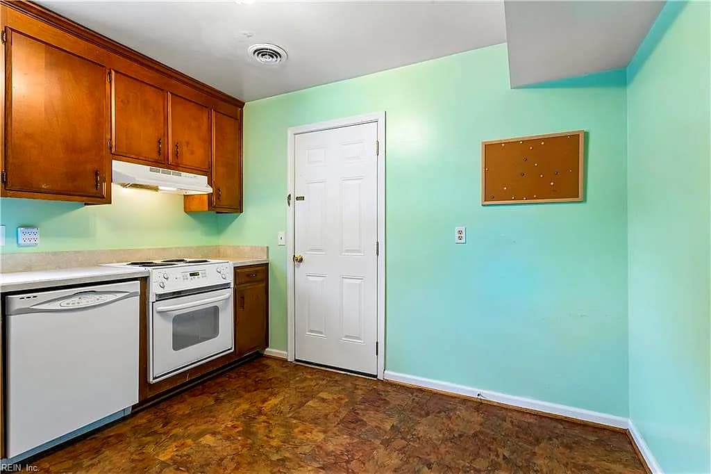 8 Hunts Neck RD, POQUOSON VA 23662 thumb 11
