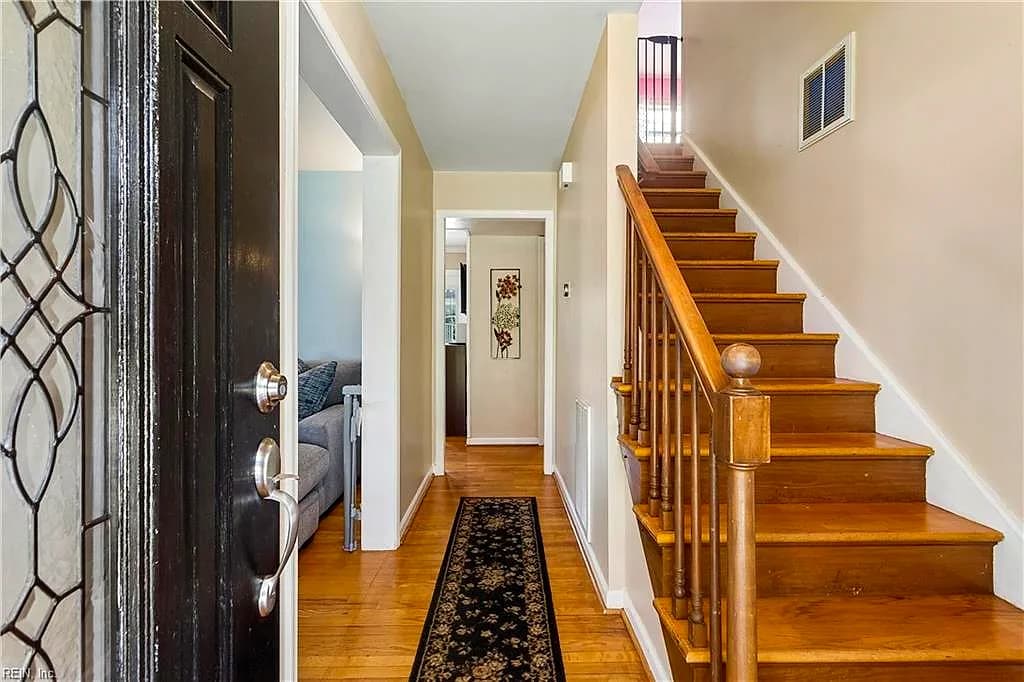 8 Hunts Neck RD, POQUOSON VA 23662 - Photo 5