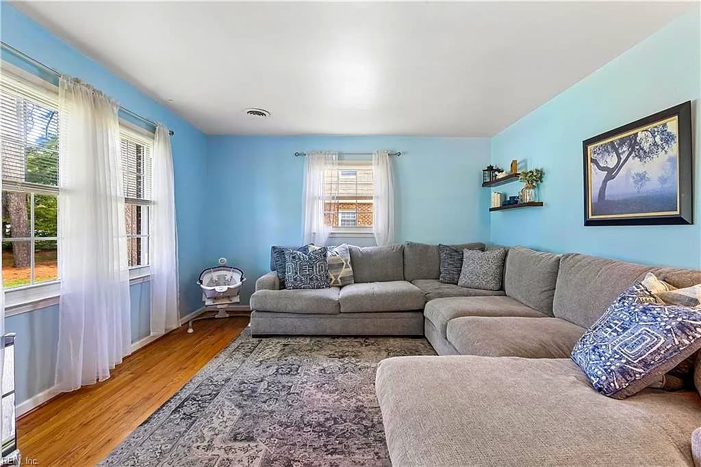 8 Hunts Neck RD, POQUOSON VA 23662 thumb 6