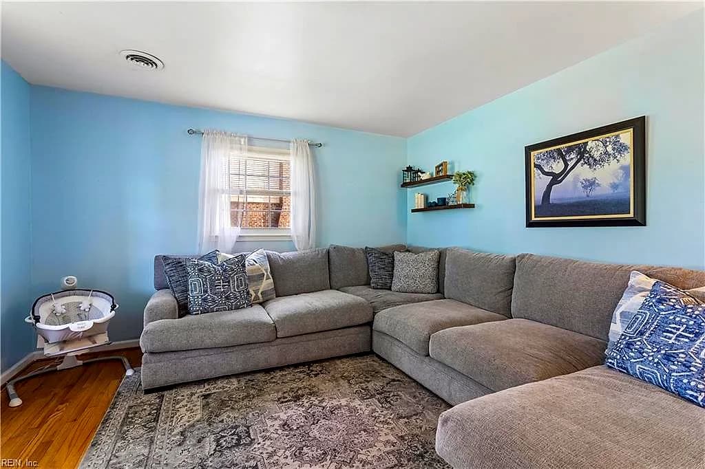 8 Hunts Neck RD, POQUOSON VA 23662 thumb 7