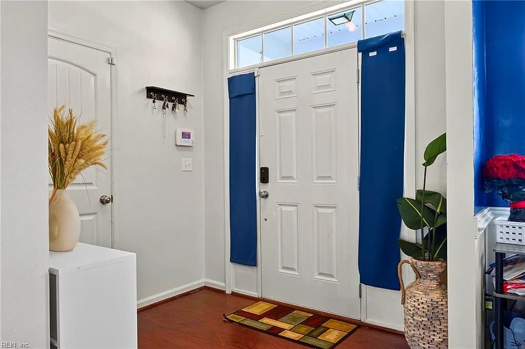 67 Manilla LN, HAMPTON VA 23669 - Photo 5