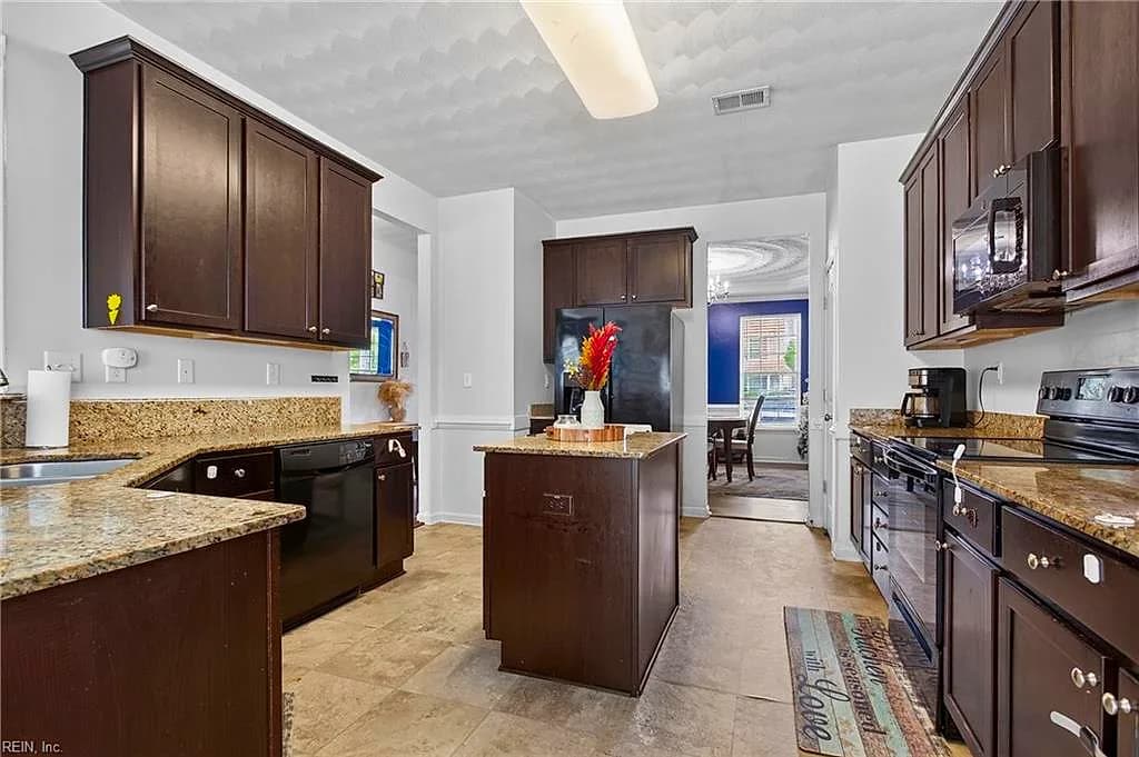 67 Manilla LN, HAMPTON VA 23669 thumb 10