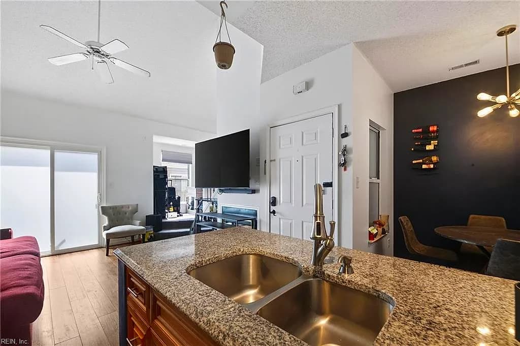 869 Little Bay AVE #2, NORFOLK VA 23503 thumb 11