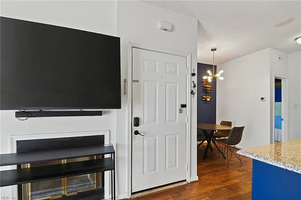 869 Little Bay AVE #2, NORFOLK VA 23503 - Photo 5