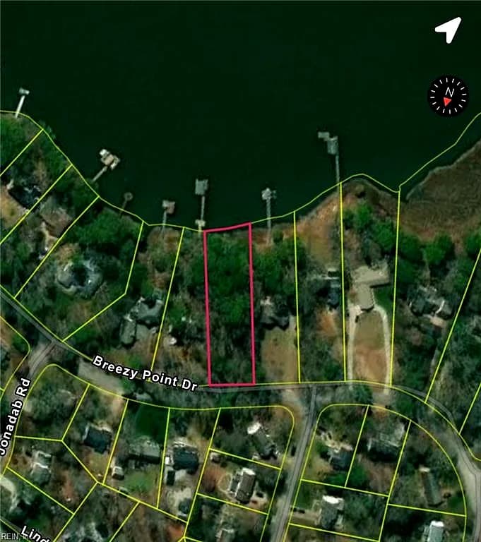 132 Breezy Point DR, YORKTOWN VA 23692 - Photo 4