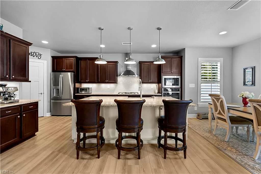 409 Cairns RD, CHESAPEAKE VA 23322 thumb 12