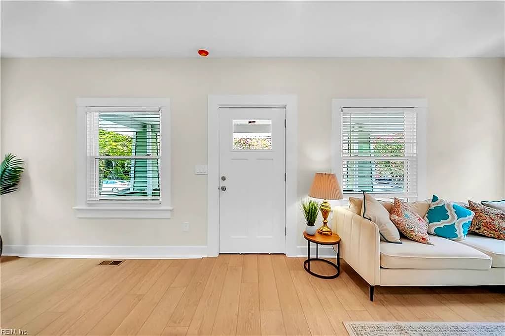 821 W 41st ST, NORFOLK VA 23508 - Photo 5